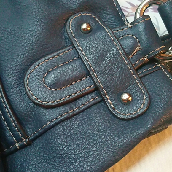 Dark blue Tignanello purse. - Picture 5 of 5